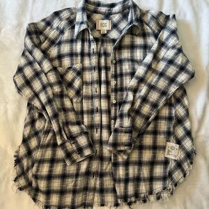 BDG White/Blue Distressed Flannel